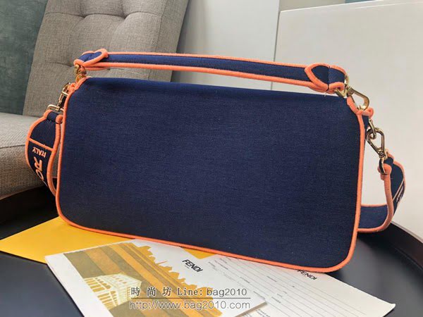FENDI女包 頂級原單 Baguette大號翻蓋手袋 深藍色棉牛仔布 橙色刺繡邊緣 芬迪斜挎女包  fdz2106